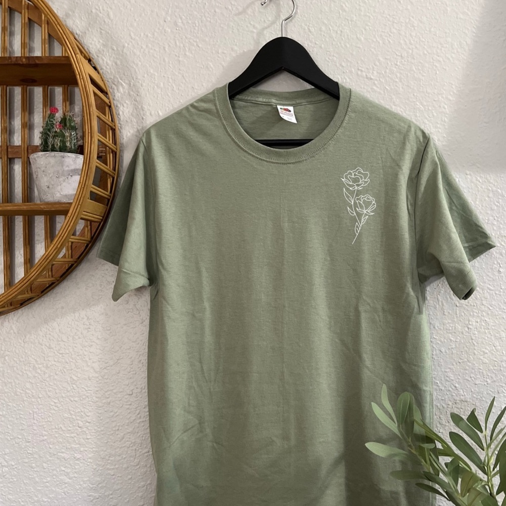 Floral growth t shirt 2XL - Picture 2 of 3